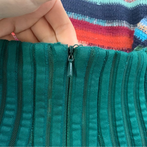 MAJE Green pleated skirt in Neoprene FR 34 / US 2 - Picture 10 of 15